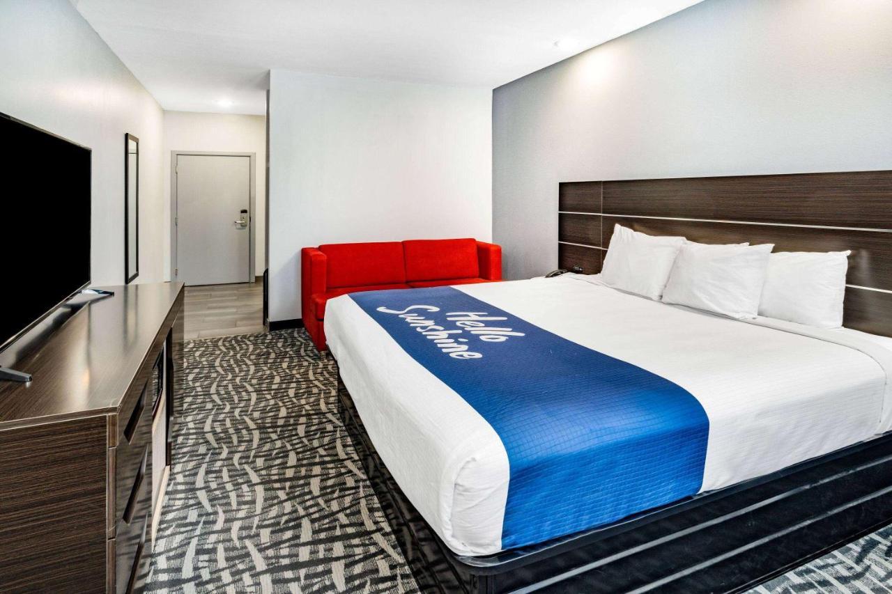 Days Inn & Suites By Wyndham Horn Lake - Memphis Graceland Esterno foto
